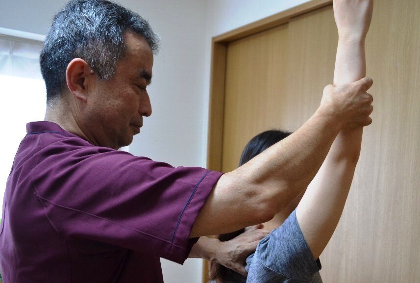 必見！：四十肩と五十肩～アメリカで学んだマッスルワークという技術～